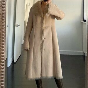 VINTAGE | Jones New York | Beige Penny Lane–Style Faux Fur Trim Sherling Coat